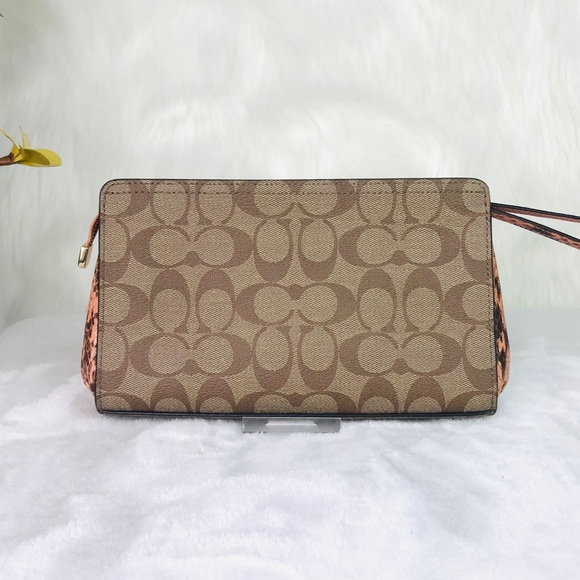 Coach Flap Signature Clutch wristlet wallet in subtle coral color leather! NWOT - Picture 13 of 13